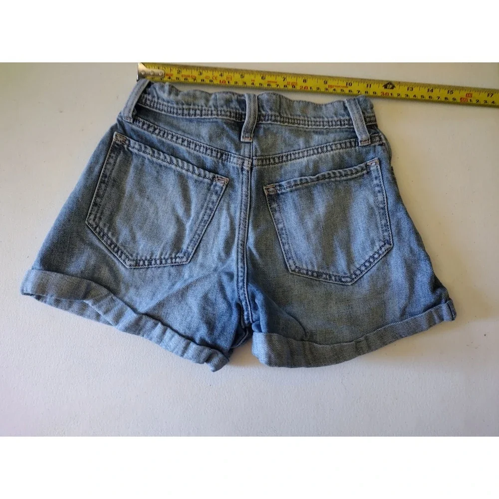 Hollister Ultra High Rise Relaxed Vintage Denim Shorts Size‎ 00 23 Waist